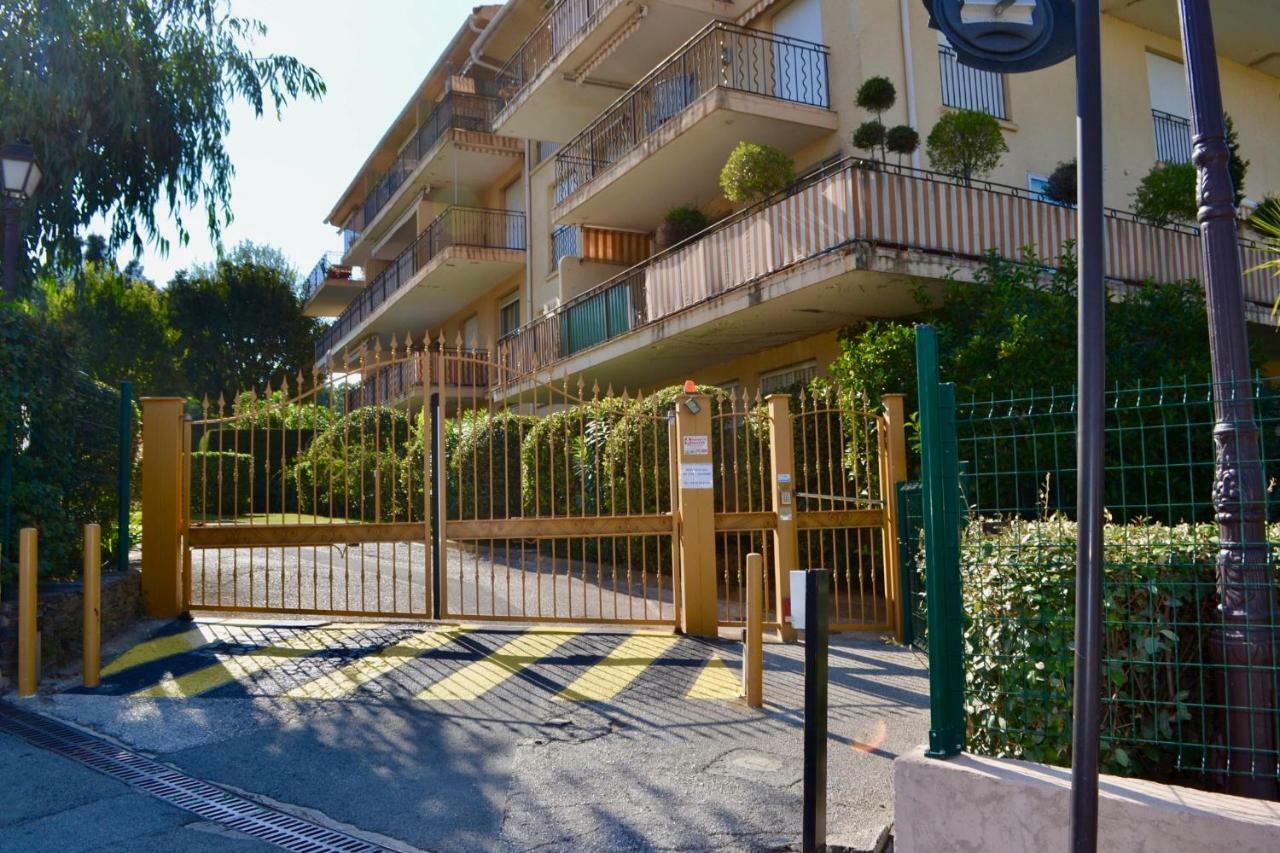 Apartment Eden Park Saint-Tropez Esterno foto